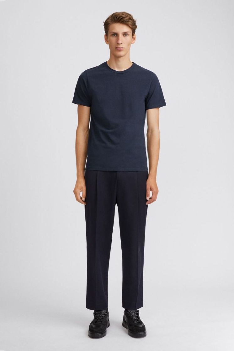 Wash inside out with similar colours - do not tumble dry 2830 NAVY
