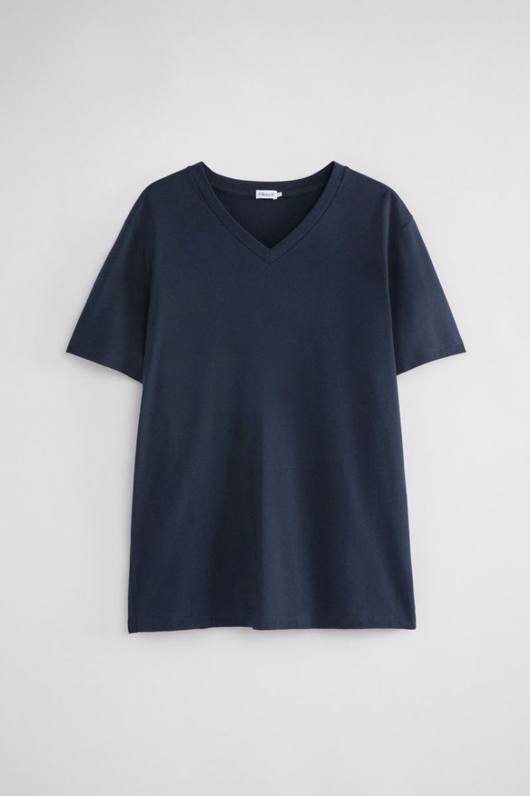 Wash inside out with similar colours - do not tumble dry 2830 NAVY