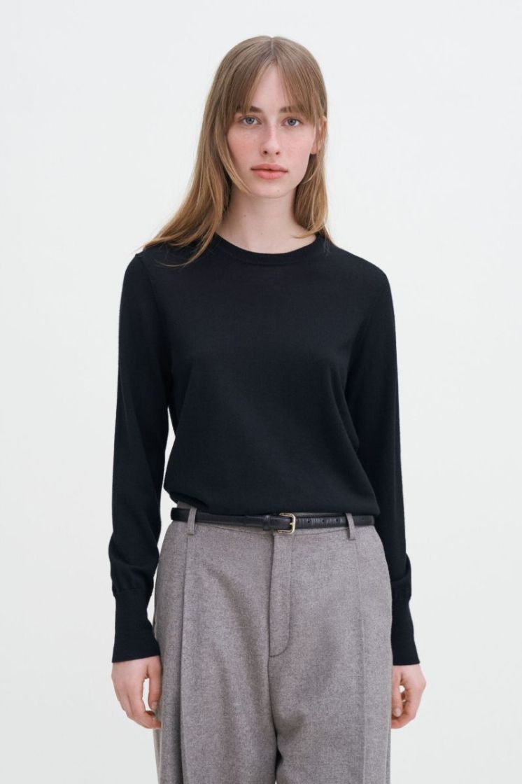 Wash inside out with similar colours - do not tumble dry 1433 BLACK