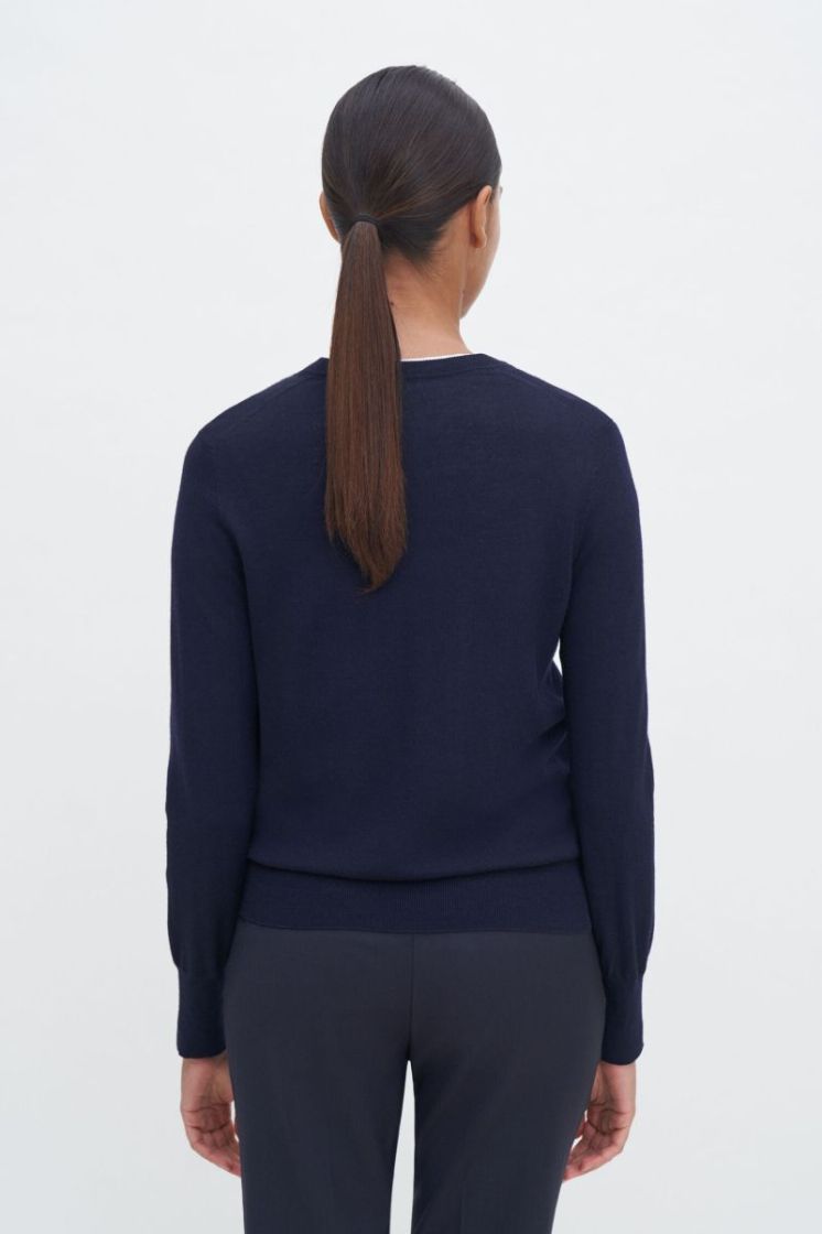 Wash inside out with similar colours - do not tumble dry 2830 NAVY