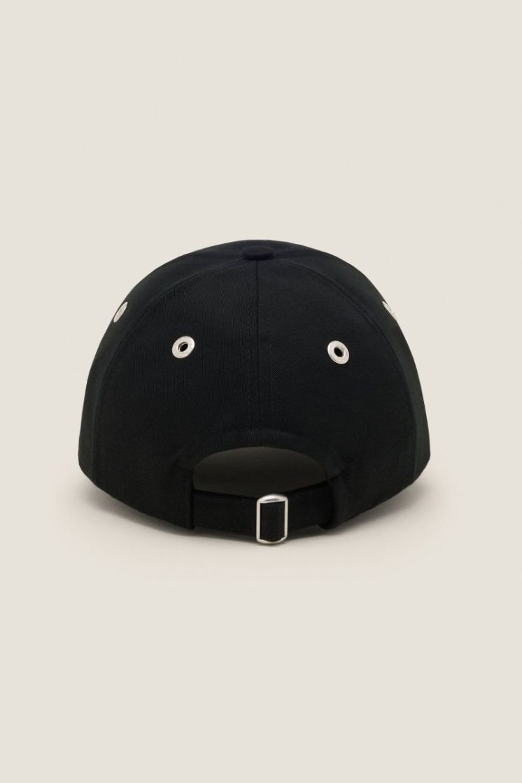  001 BLACK
