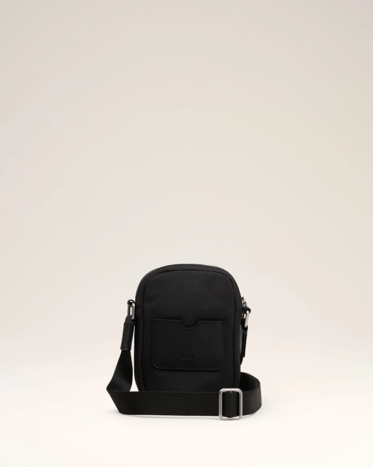 001 BLACK