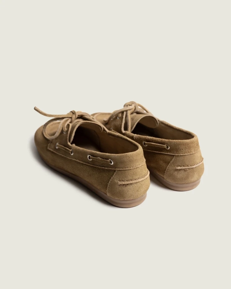  206 TAN