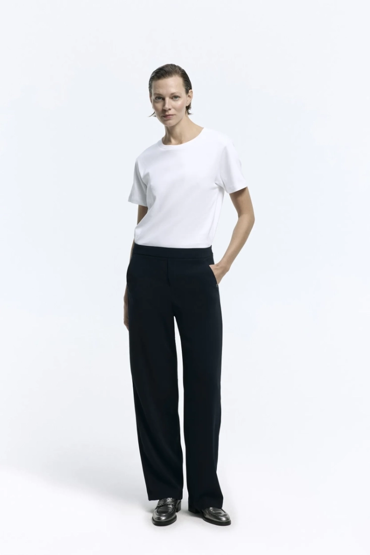 01573 8800 NAVY