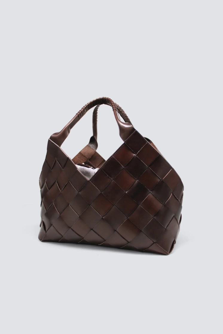DK.BROWN