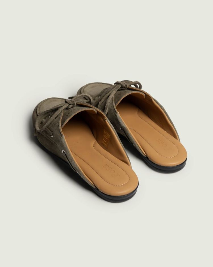  801 KAKI