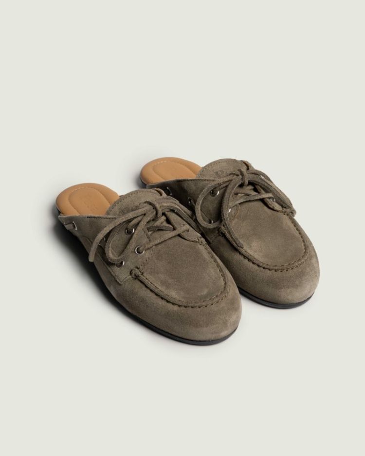  801 KAKI
