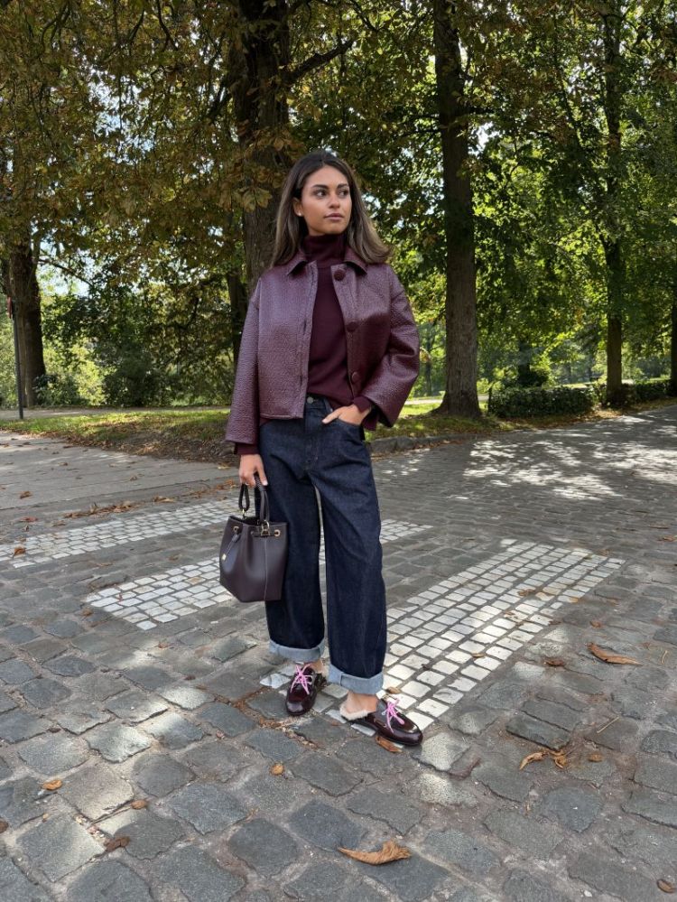  890 NAVY BLUE