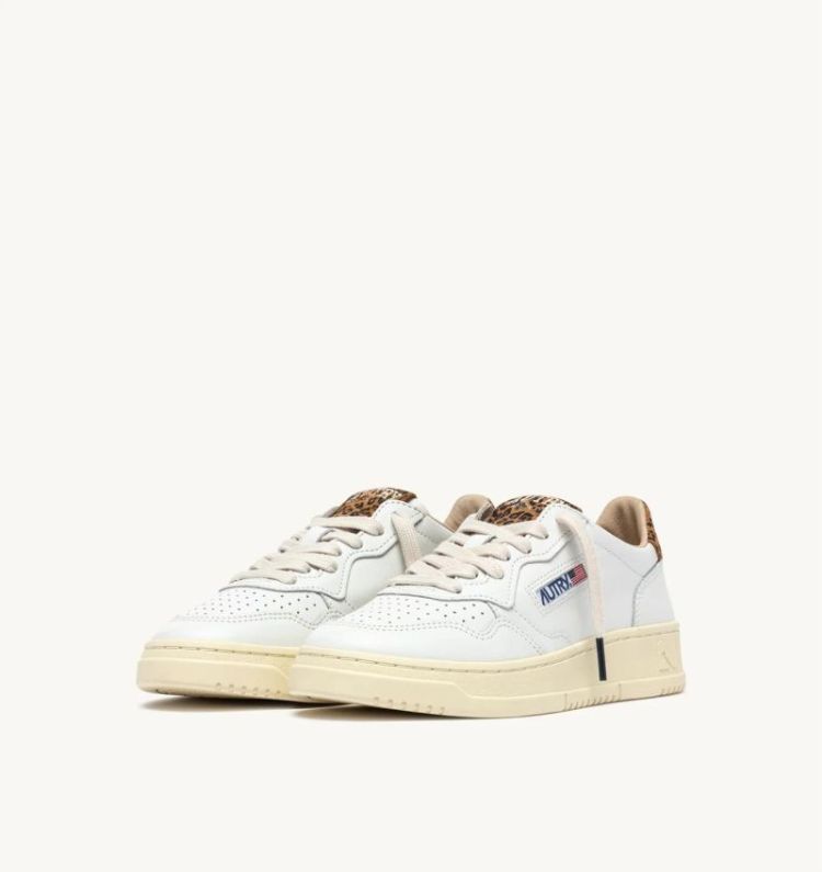  HJ02 WHT-LEOPRI