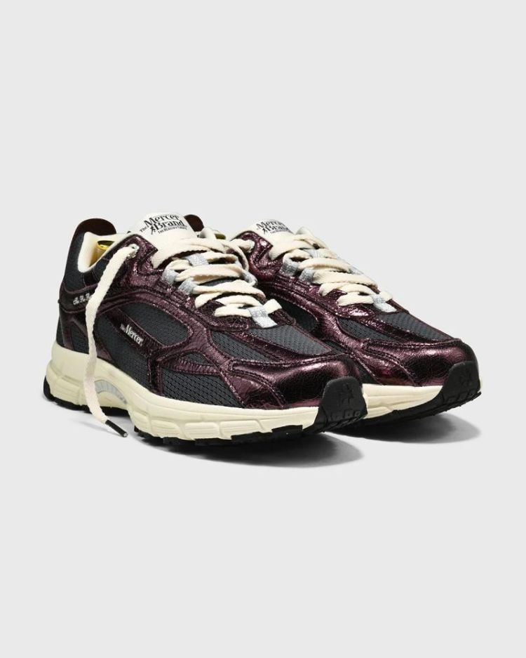  302 DARK RED