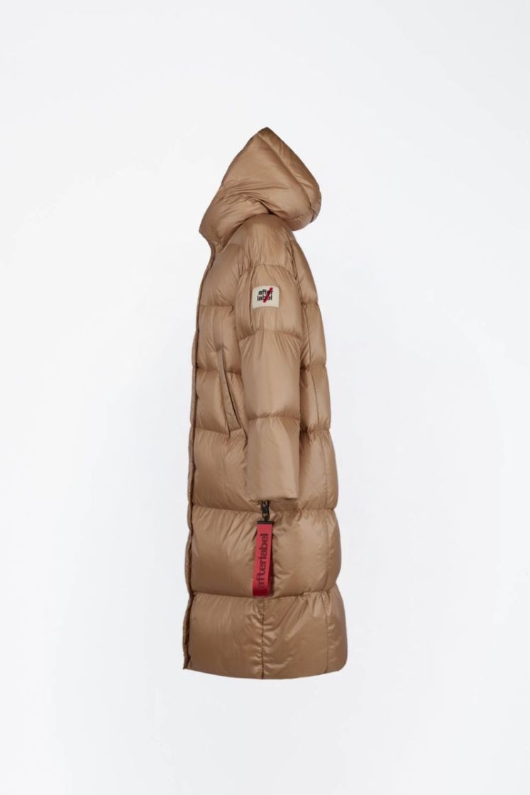  220 BEIGE