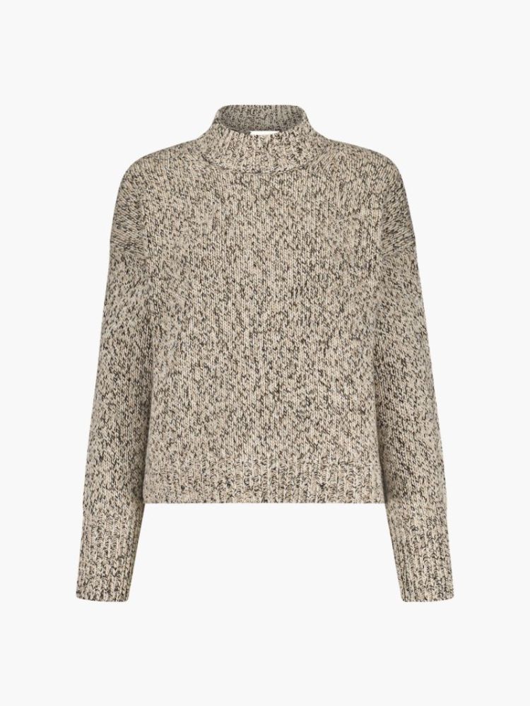  0002 CAMEL GEEL