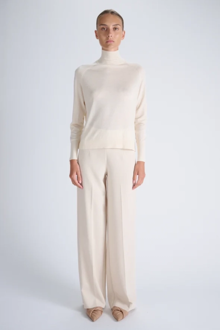 5 WINTER WHITE