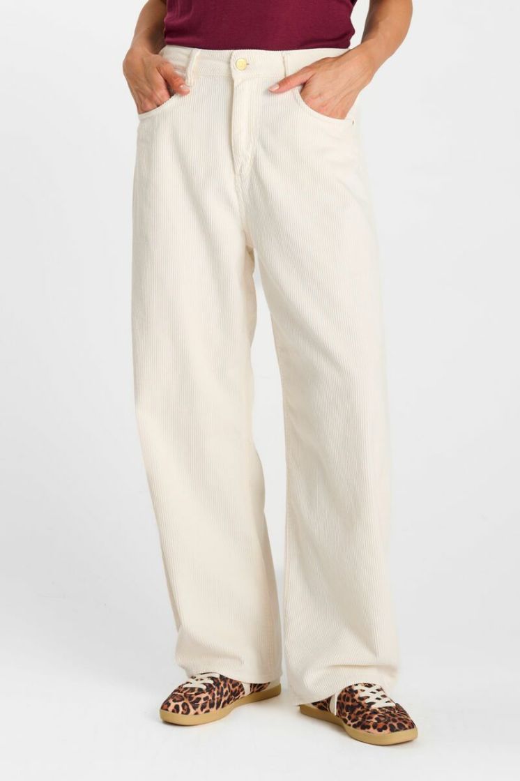  1078 IVORY
