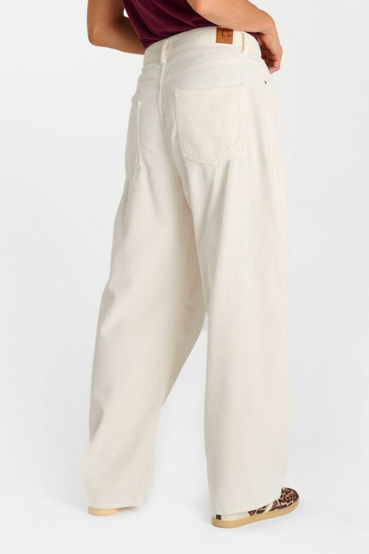 1078 IVORY