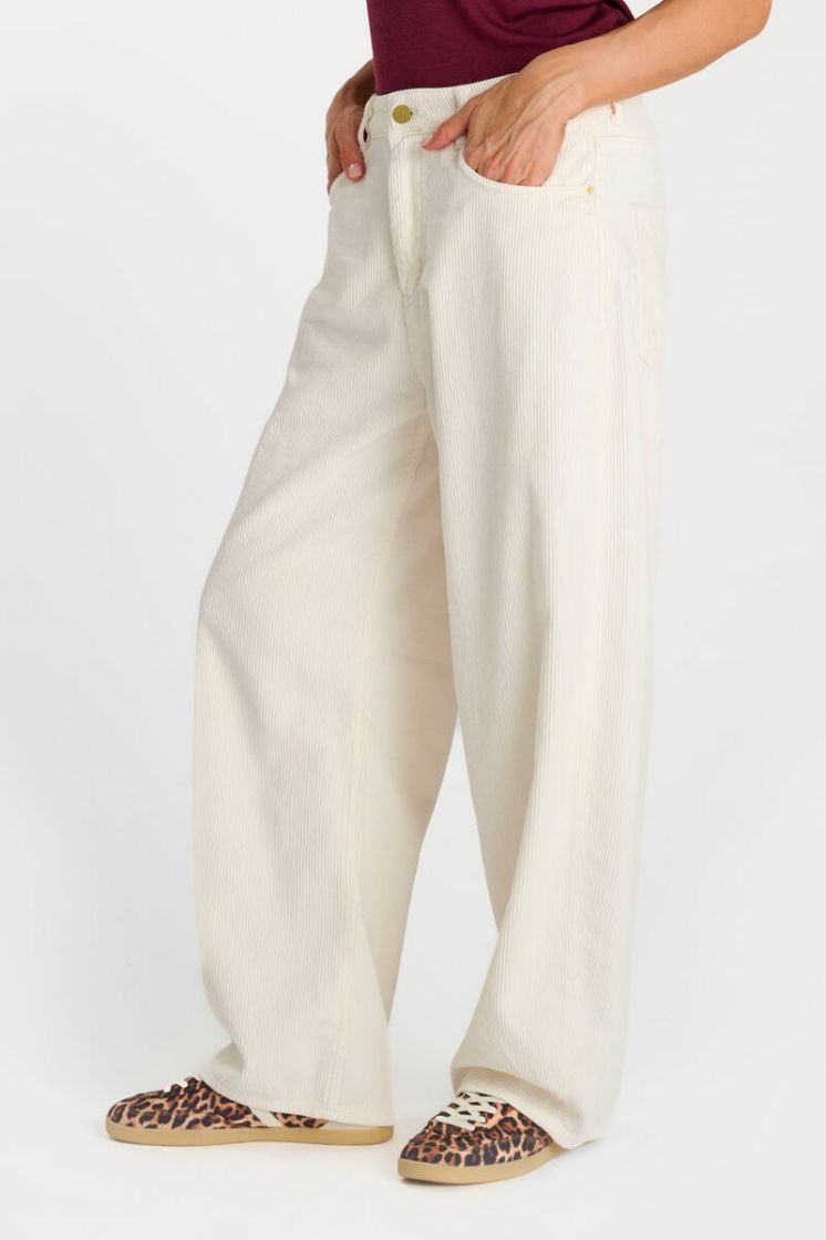  1078 IVORY