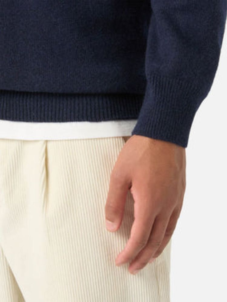  61 BLAUW