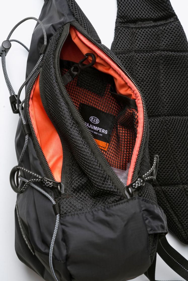 0541 BLACK
