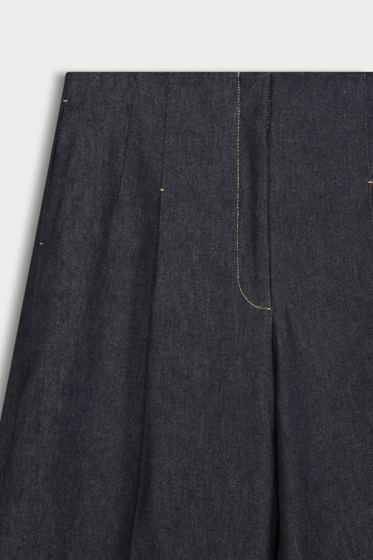  202 DENIM