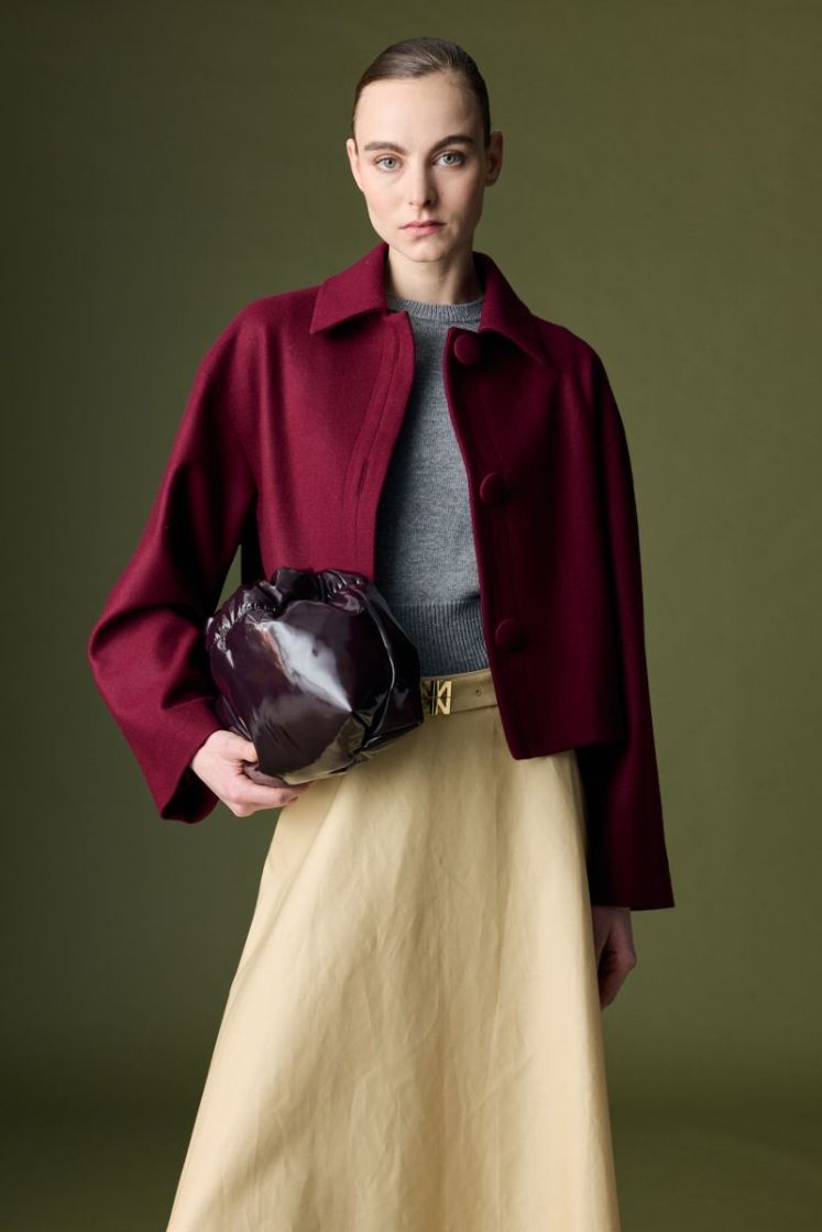  310 AUBERGINE