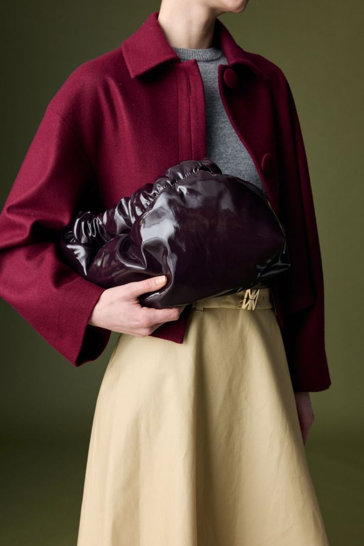  310 AUBERGINE