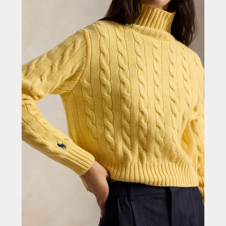  002 FALL YELLOW
