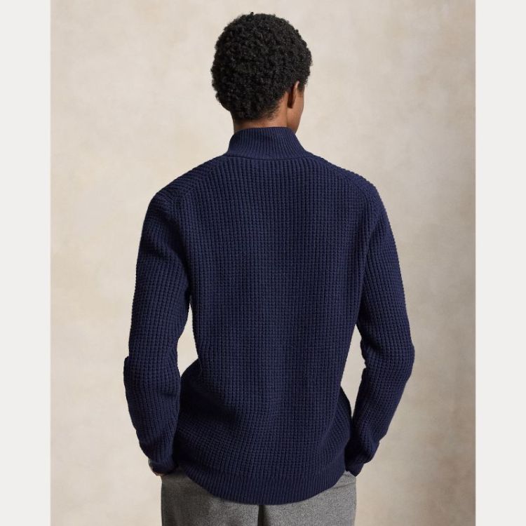  001 HUNTER NAVY