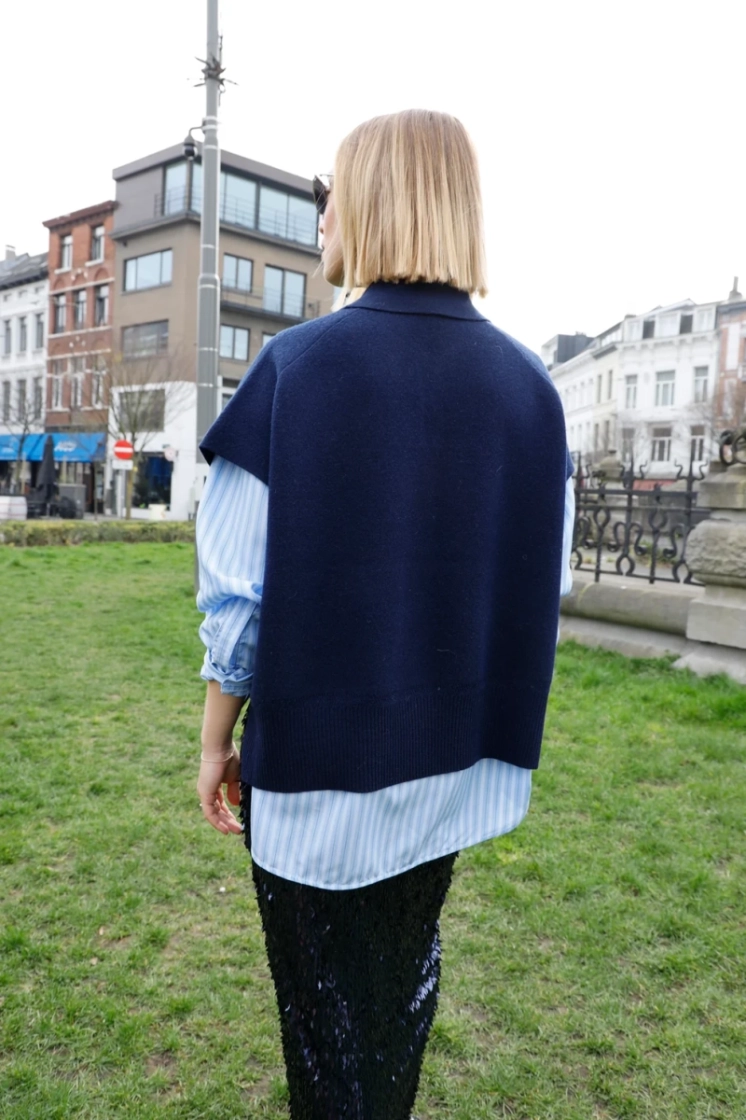  699 NAVY