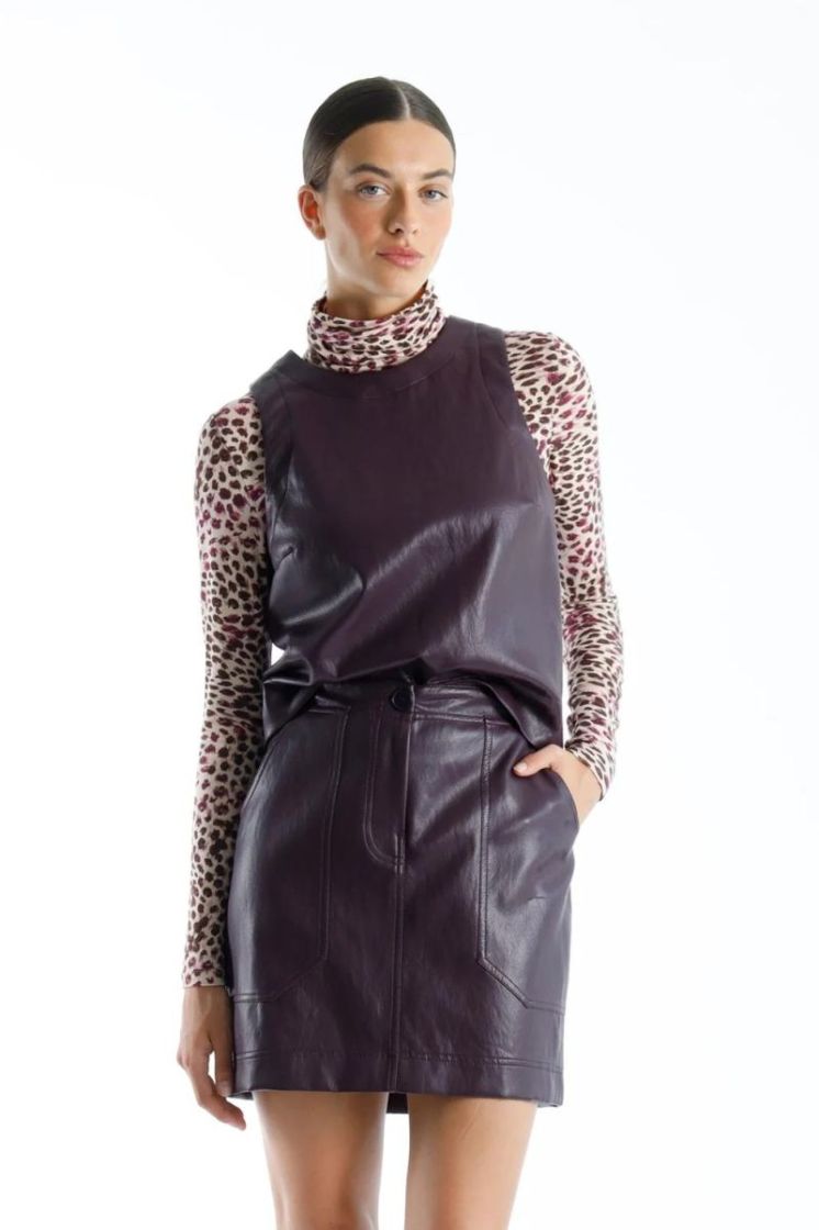  590 AUBERGINE