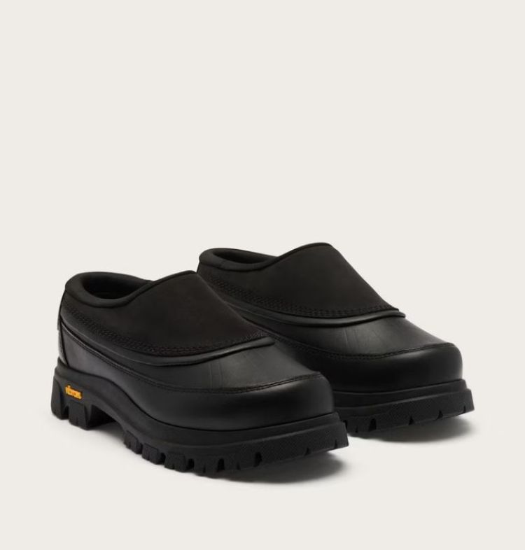 010 BLACK